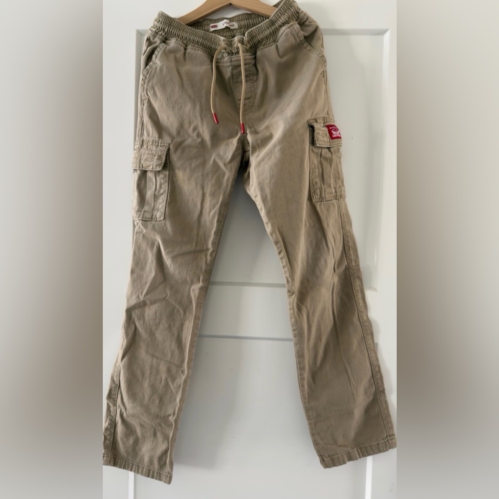 Levi's Beige Casual Pants
